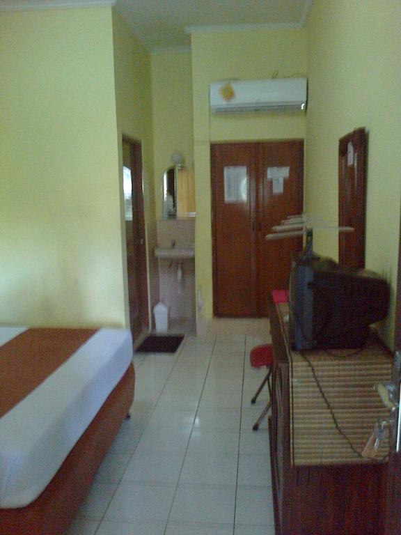Hotel Puri Nusantara Kuta  Exterior photo